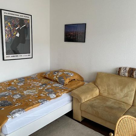 Wohnliches , Behagliches Zimmer Mit Balkon Und Wifi Mönchengladbach Eksteriør billede