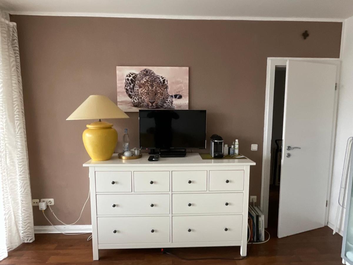 Wohnliches , Behagliches Zimmer Mit Balkon Und Wifi Mönchengladbach Eksteriør billede