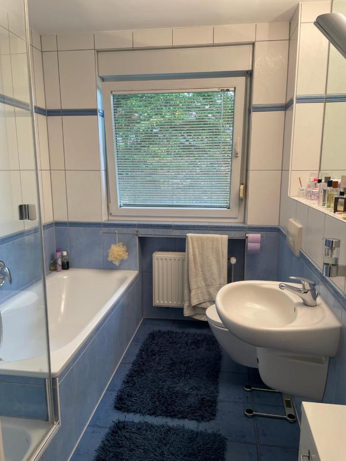 Wohnliches , Behagliches Zimmer Mit Balkon Und Wifi Mönchengladbach Eksteriør billede